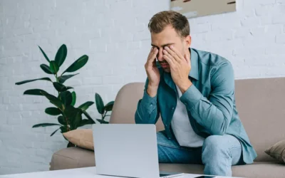 Contact Lenses & Dry Eye: Why Your Lenses Feel Uncomfortable