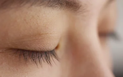Why Do My Eyes Hurt When I Blink?